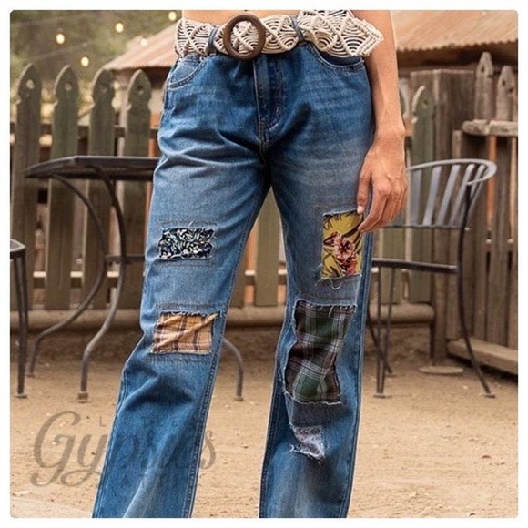 POL Patched Out Denim Boyfriend Jeans - Picture 3 of 12